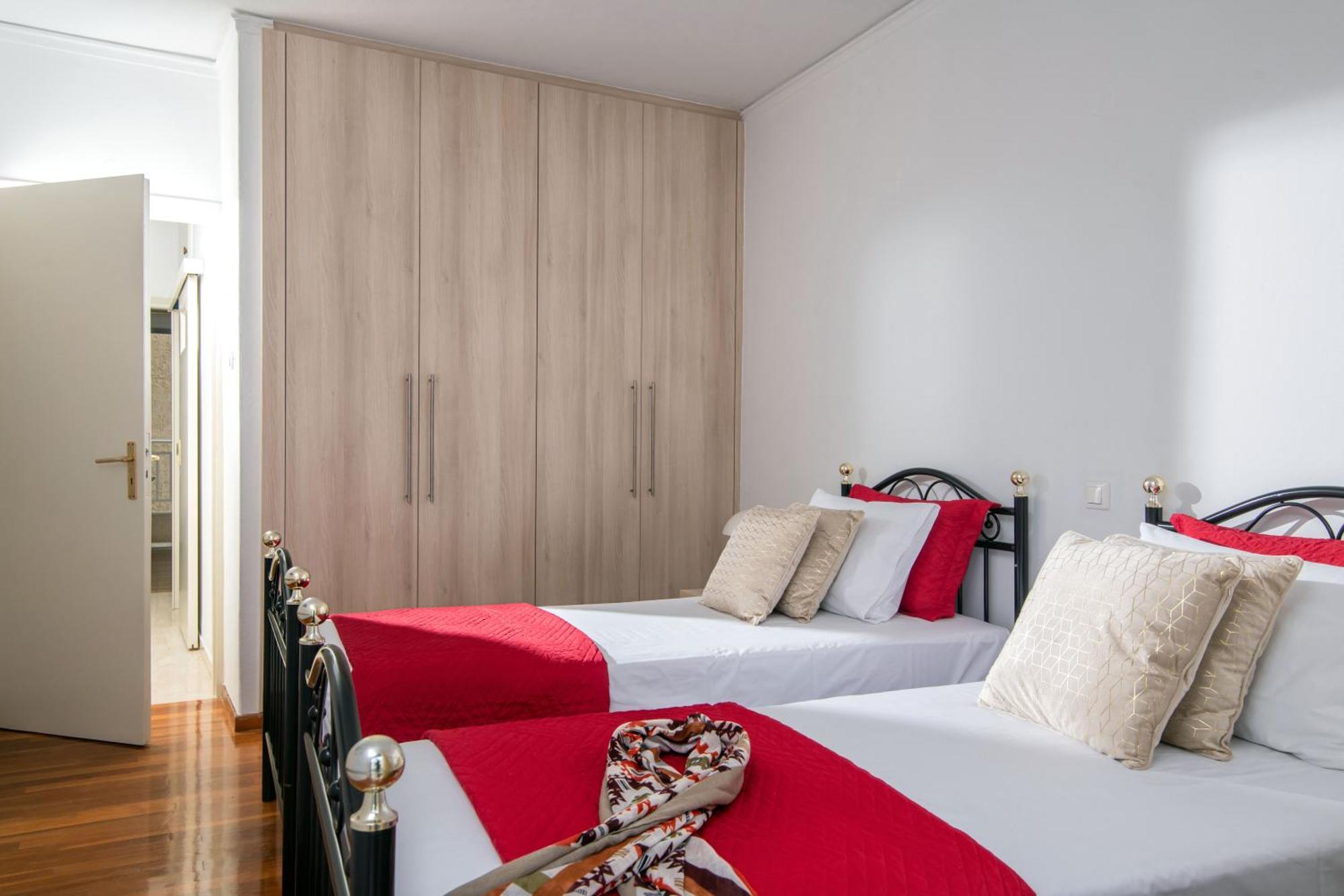 Central Double Bedroom Apartment Heraklion  ภายนอก รูปภาพ